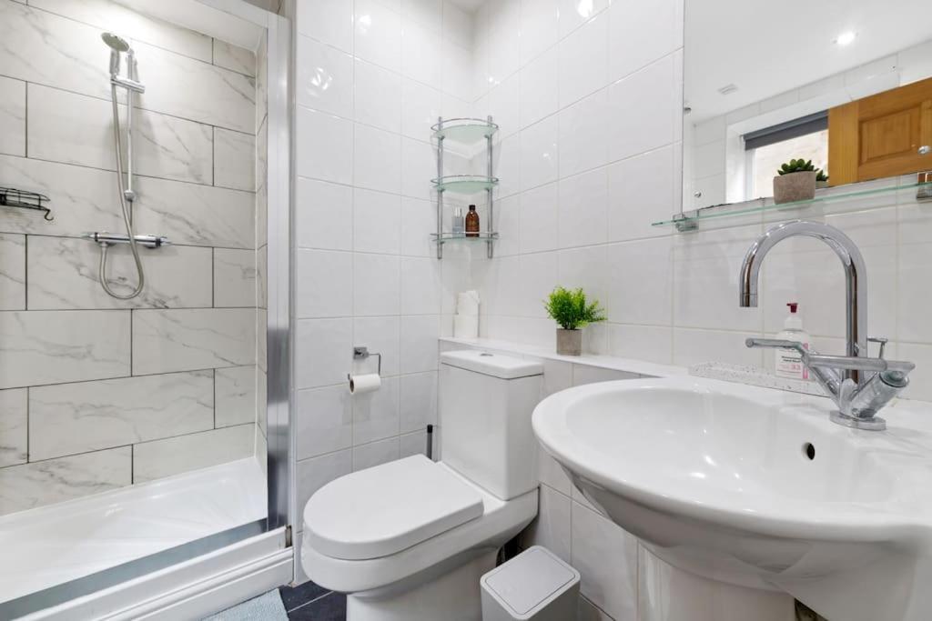 Luxurious 3 Bedroom Apartment In Park Estate Nottingham Kültér fotó