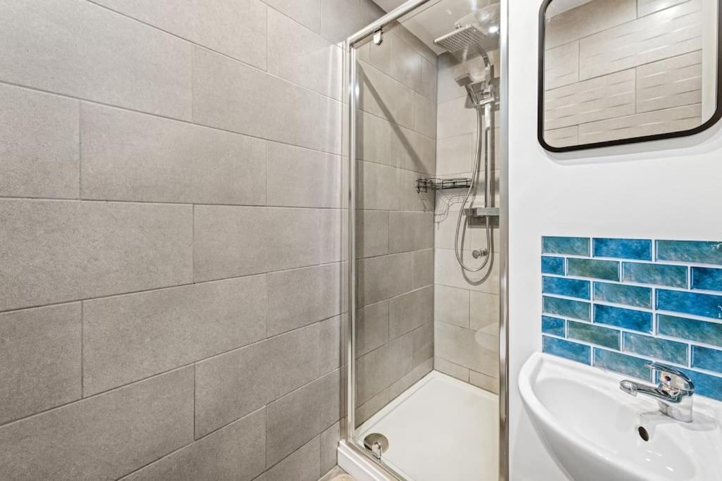 Luxurious 3 Bedroom Apartment In Park Estate Nottingham Kültér fotó
